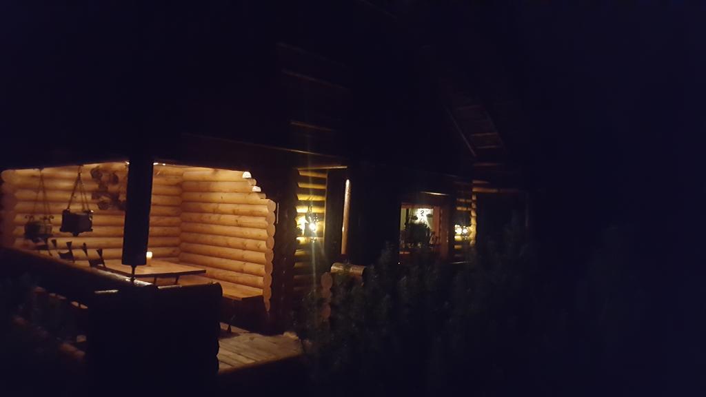 Sveciu Namelis Hotel Šiauliai Eksteriør billede